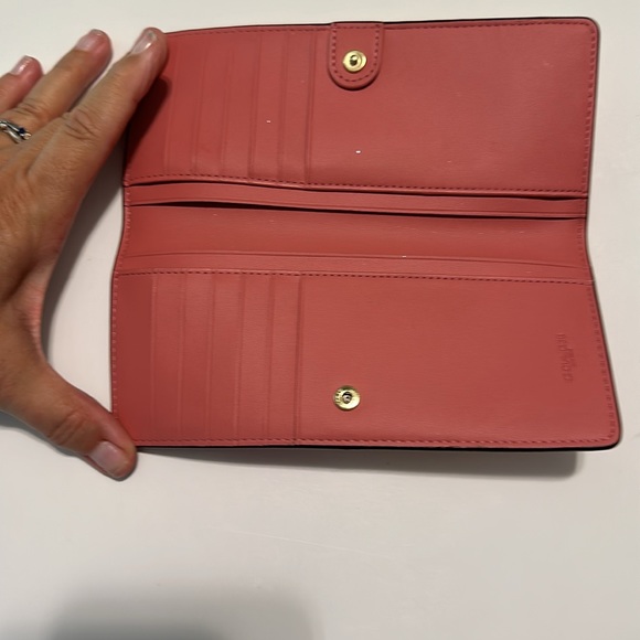 Coach - Picture 2 of 3